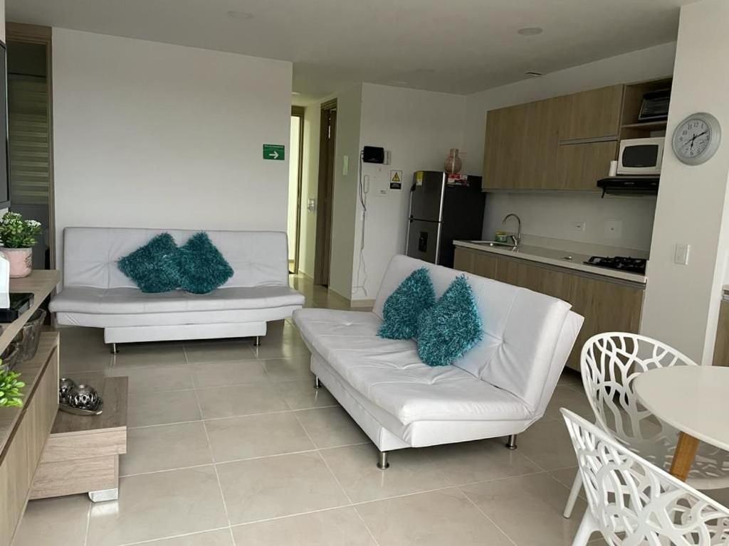 Apartamentos San Jose Vistal Al Lago, Cerca Del Parque. Guatape. Buitenkant foto